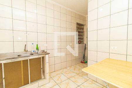 Casa à venda com 100m², 5 quartos e sem vaga Casa à venda com 100m², 5 quartos e sem vagaKitnet da Casa