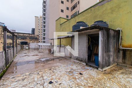 Casa à venda com 100m², 5 quartos e sem vaga Casa à venda com 100m², 5 quartos e sem vagaTerraço