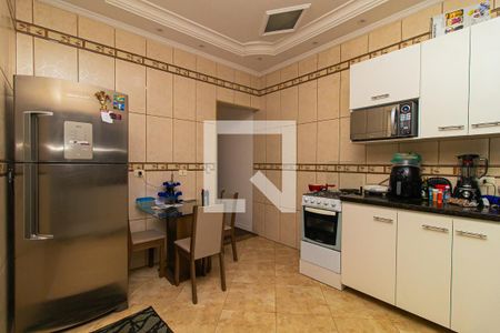 Casa à venda com 100m², 5 quartos e sem vaga Casa à venda com 100m², 5 quartos e sem vagaCozinha