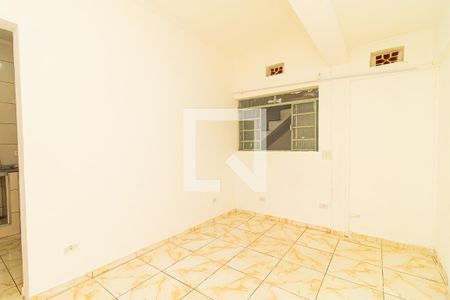 Casa à venda com 100m², 5 quartos e sem vaga Casa à venda com 100m², 5 quartos e sem vagaKitnet da Casa