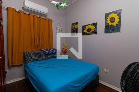 Casa à venda com 100m², 5 quartos e sem vaga Casa à venda com 100m², 5 quartos e sem vagaQuarto 3