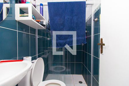 Casa à venda com 100m², 5 quartos e sem vaga Casa à venda com 100m², 5 quartos e sem vagaBanheiro Social