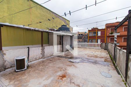 Casa à venda com 100m², 5 quartos e sem vaga Casa à venda com 100m², 5 quartos e sem vagaTerraço