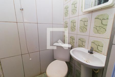 Casa à venda com 100m², 5 quartos e sem vaga Casa à venda com 100m², 5 quartos e sem vagaKitnet da Casa