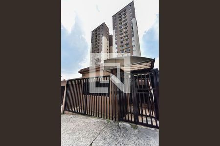 Apartamento para alugar com 55m², 2 quartos e 1 vaga Apartamento para alugar com 55m², 2 quartos e 1 vagaFachada