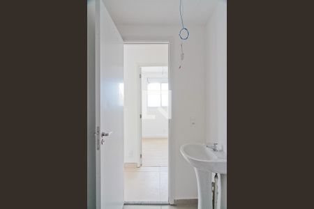 Apartamento para alugar com 38m², 2 quartos e sem vaga Apartamento para alugar com 38m², 2 quartos e sem vagaBanheiro