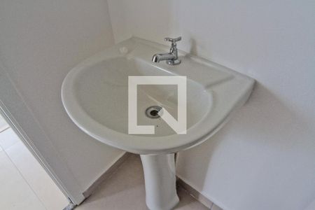 Apartamento para alugar com 38m², 2 quartos e sem vaga Apartamento para alugar com 38m², 2 quartos e sem vagaBanheiro