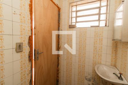 Casa à venda com 115m², 2 quartos e 1 vaga Casa à venda com 115m², 2 quartos e 1 vagaBanheiro de serviço