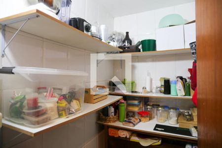 Casa à venda com 250m², 3 quartos e 2 vagas Casa à venda com 250m², 3 quartos e 2 vagasDespensa