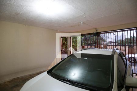 Casa à venda com 250m², 3 quartos e 2 vagas Casa à venda com 250m², 3 quartos e 2 vagasGaragem