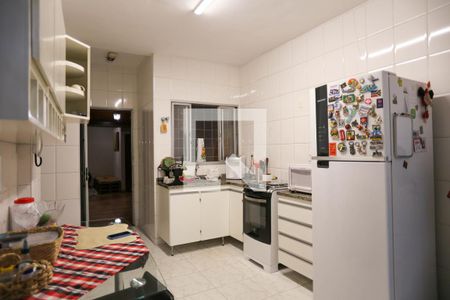 Casa à venda com 250m², 3 quartos e 2 vagas Casa à venda com 250m², 3 quartos e 2 vagasCozinha