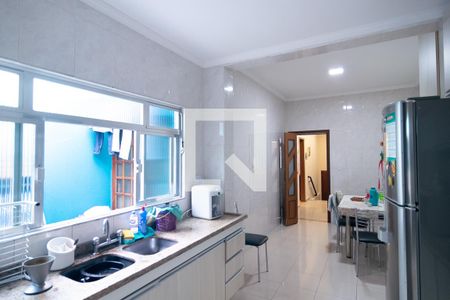 Casa à venda com 150m², 3 quartos e sem vaga Casa à venda com 150m², 3 quartos e sem vagaCozinha