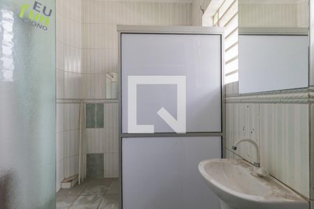 Casa à venda com 300m², 1 quarto e 2 vagas Casa à venda com 300m², 1 quarto e 2 vagasBanheiro