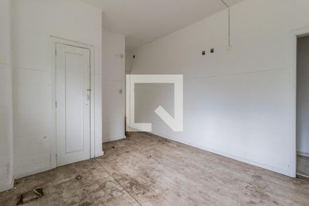 Casa à venda com 300m², 1 quarto e 2 vagas Casa à venda com 300m², 1 quarto e 2 vagasCozinha