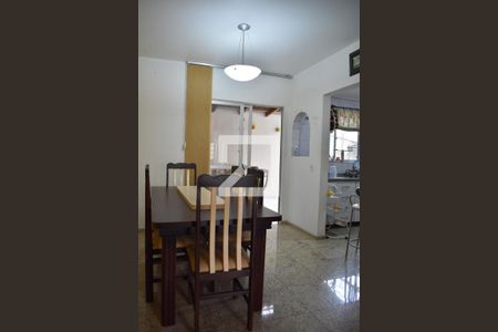 Casa de condomínio para alugar com 120m², 3 quartos e 1 vagaSala de Jantar