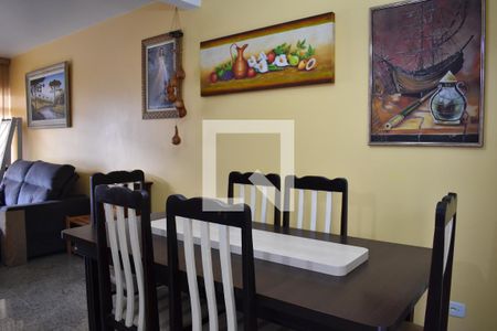 Casa de condomínio para alugar com 120m², 3 quartos e 1 vagaSala de Jantar