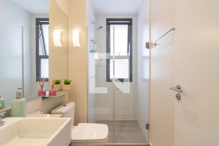 Banheiro de apartamento para alugar com 1 quarto, 37m² em Indianópolis, São Paulo
