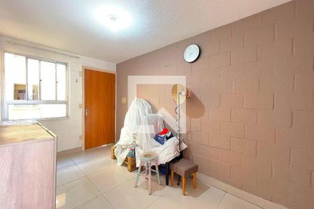 Sala de apartamento para alugar com 2 quartos, 70m² em Rubem Berta, Porto Alegre