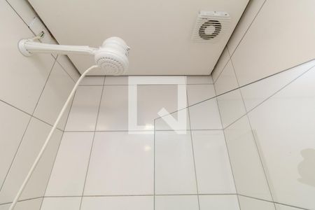 Banheiro de kitnet/studio para alugar com 1 quarto, 24m² em Campos Elíseos, São Paulo