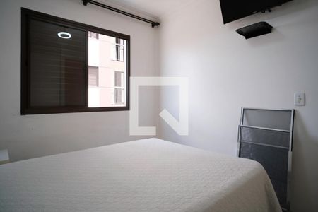 Quarto 1 de apartamento para alugar com 3 quartos, 58m² em Vila Araguaia, São Paulo