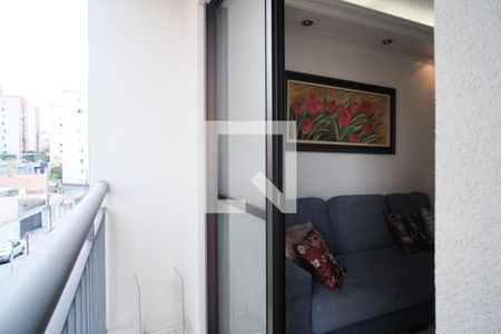 Varanda  de apartamento para alugar com 3 quartos, 58m² em Vila Araguaia, São Paulo