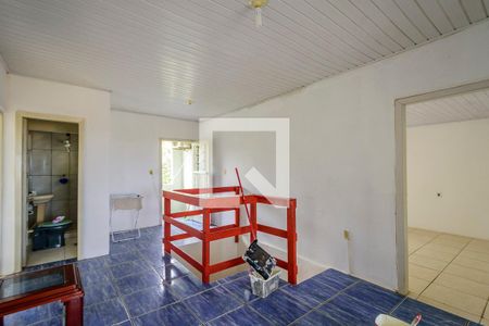 Sala de casa de condomínio à venda com 3 quartos, 400m² em Vila Nova, Porto Alegre