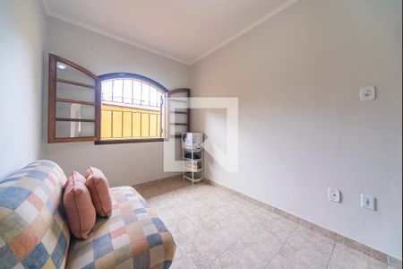 Casa à venda com 336m², 3 quartos e 4 vagasQuarto 2