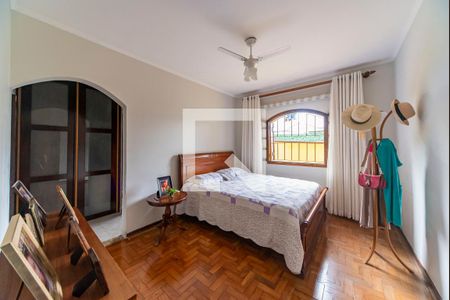 Casa à venda com 336m², 3 quartos e 4 vagasSuíte