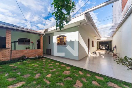 Casa à venda com 336m², 3 quartos e 4 vagasQuintal