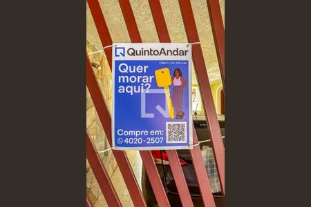 Casa à venda com 336m², 3 quartos e 4 vagasPlaca banner instalada na Fachada