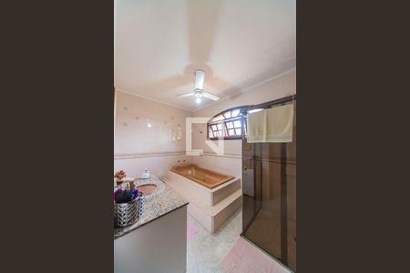 Casa à venda com 336m², 3 quartos e 4 vagasSuíte