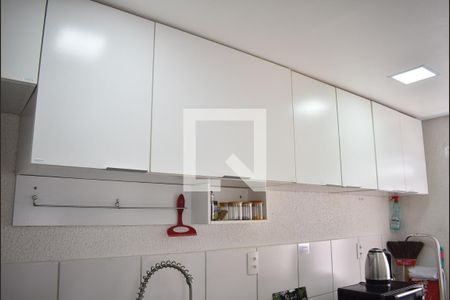 Apartamento para alugar com 42m², 2 quartos e 1 vagaCozinha - Armários