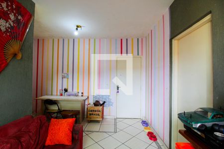 Sala de apartamento para alugar com 2 quartos, 49m² em Jardim Petrópolis, Cotia