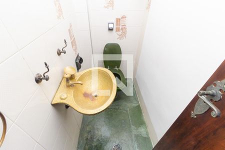 Lavabo  de casa para alugar com 4 quartos, 320m² em Jardim da Gloria, São Paulo