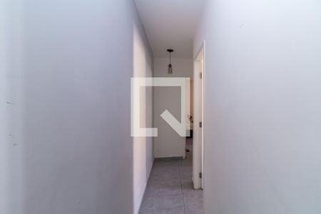 Corredor de apartamento para alugar com 2 quartos, 57m² em Vila Ema, São Paulo