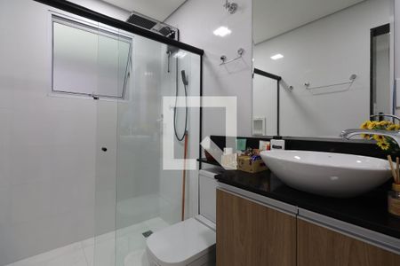 Casa à venda com 250m², 3 quartos e 4 vagasBanheiro da Suíte 1