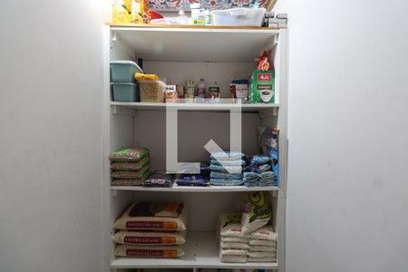 Casa à venda com 250m², 3 quartos e 4 vagasDespensa