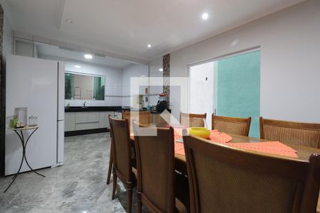 Casa à venda com 250m², 3 quartos e 4 vagasCozinha