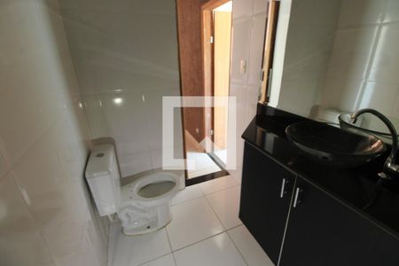Casa de condomínio para alugar com 90m², 2 quartos e sem vagaBanheiro Social