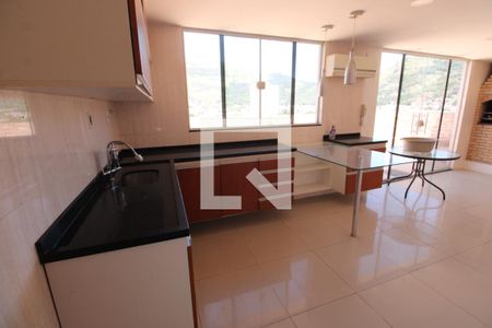 Casa de condomínio para alugar com 90m², 2 quartos e sem vagaCozinha