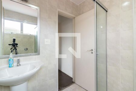Banheiro de apartamento para alugar com 2 quartos, 70m² em Moema, São Paulo