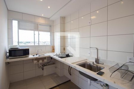 Apartamento à venda com 37m², 2 quartos e sem vagaCozinha e Área de Serviço