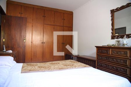 Casa à venda com 364m², 3 quartos e 7 vagasQuarto 2