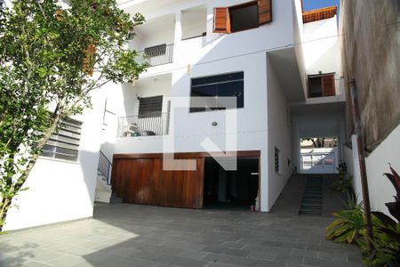 Casa à venda com 364m², 3 quartos e 7 vagasQuintal