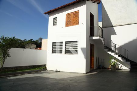 Casa à venda com 364m², 3 quartos e 7 vagasQuintal