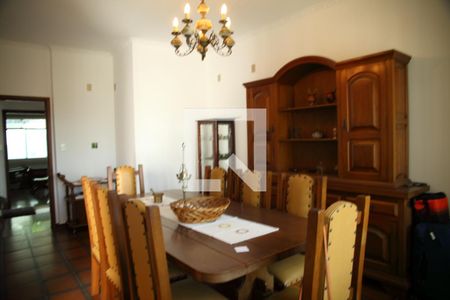 Casa à venda com 364m², 3 quartos e 7 vagasSala de Jantar 