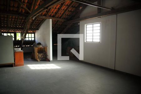 Casa à venda com 364m², 3 quartos e 7 vagasSotão 