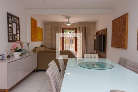 Sala de casa à venda com 3 quartos, 200m² em Vila Butantã, São Paulo