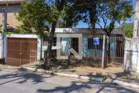 Casa à venda com 269m², 4 quartos e 4 vagasFachada