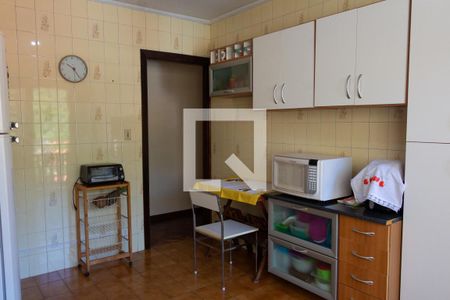 Casa à venda com 269m², 4 quartos e 4 vagasCozinha